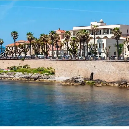 Chic Rina Sea 1 Bedroom B4 Sleeps 4 Person Appartamento *